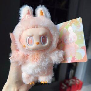 BIG INTO ENERGY HAPPINESS